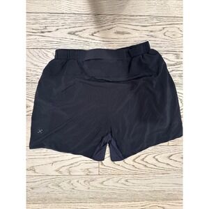 Lululemon Tracker Shorts Womens Medium Black Lined Running Athletic Gym